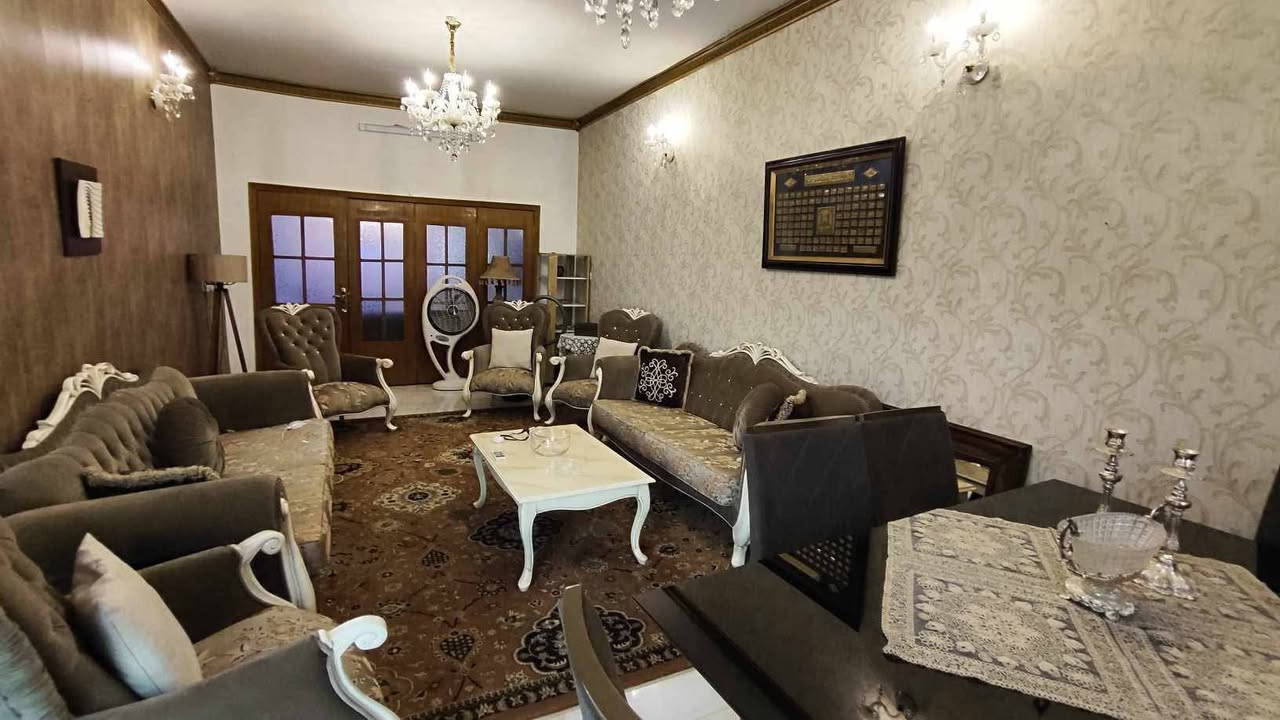 دار للبيع .. 🏠
نفق الشرطه - حي حطين / محله 620 / قرب شارع السفارات
المساحه 178م / واجهه 7م / نزال 25م

- عدد الغرف: 3 غرفة نوم
- مطبخ
- الحمامات: 3
- صاله
- غرفة ضيوف
- غرفة اضافيه صغيره

للتواصل والأستفسار:
***********
***********
