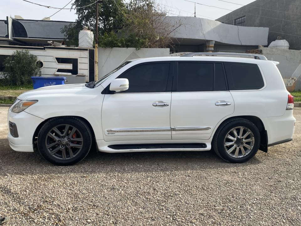 اسلام عليكم لبيع لكزز  ادوات ادوات ٢٠٠٩محدثه ٢٠١٥ كير أو محرك مكفولات كفاله عامه صدر٨٠ بل ميه مكفوله من كص والسرقه والعشائر فول مواصفات تحكم ستيرن مري شفط جكات تصعد وتنزل فتحت صقف فول للخير السعر ١٨٠ أو بيه مجال  مكاني ديالى ***********
