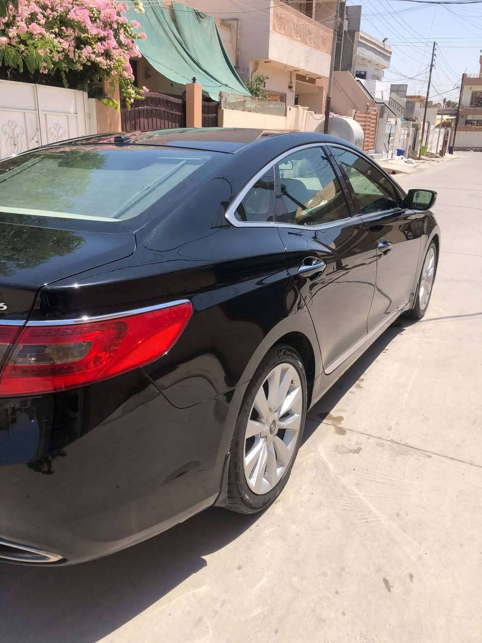 السلام عليكم 🚗✨
هيونداي أزيرا 2013 خليجي للبيع في كركوك 🇮🇶
​المحرك والكير: ⚙️ شرط الفحص وبحالة ممتازة.
​المواصفات: ❄️🔥
​تبريد قطعتين ❄️
​بردة خلفية 🪟
​كشنات كهربائية 💺⚡
​مرايا شفط 🪞
​وباقي المواصفات المعروفة فل كامل 🚙
​البدي: 🎨 صبغ فقط في منطقة قرب قبق البنزين (بدون حوادث قوية).
​السعر: 💰 133 ورقة وبيها مجال بسيط للشراي
🤝
​مكان السيارة: 📍 كركوك
​📞 للإستفسار والتواصل يرجى الاتصال على الرقم:
*********** 📱
