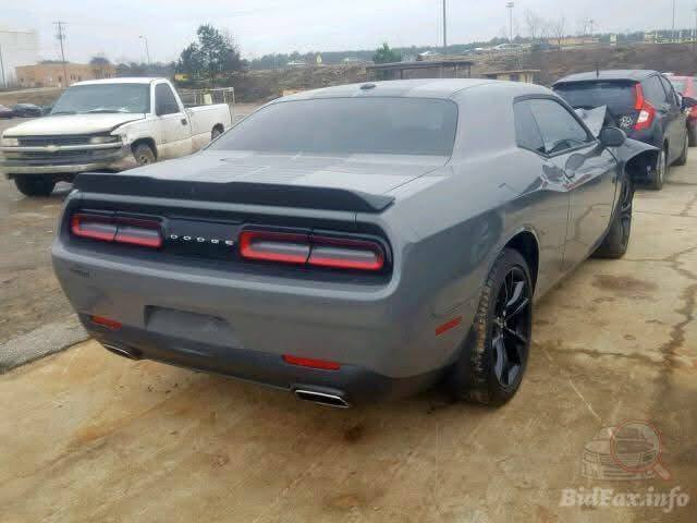 السلام عليكم ورحمه الله وبركاته 
جالنجر لون سمنتي 
موديل 17
رقم بغداد 
حادث بنيد وجاملغ +باب الصدر كلير من أمريكا 
مواصفات اعتيادية يعني مو فول 
السياره وين ميعجبك تفحص اني حاضر 
مكاني الحله /شارع 40
سعر 165$
رقمي/***********
