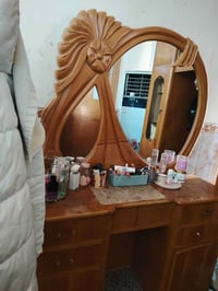 ميز زاوية • النجف