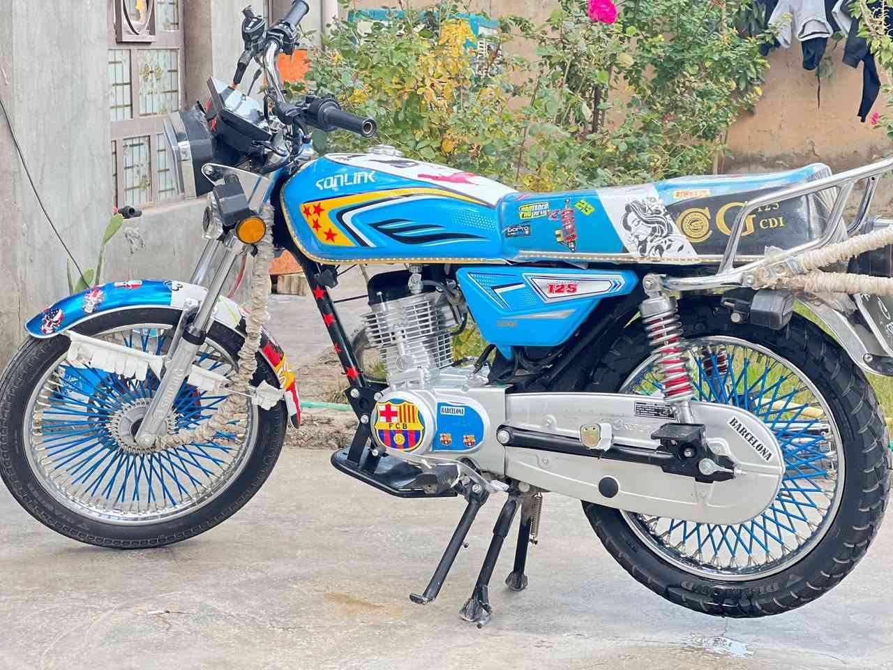 سلام عليكم دراجه للبيع موديل2025 تايكر 4 كير مكفوله كفاله عامه السعر 900 وبيه مجال مجنبزه فول صلنصه رياضي المكان ديالى المقدادية شهربان الرقم ***********
