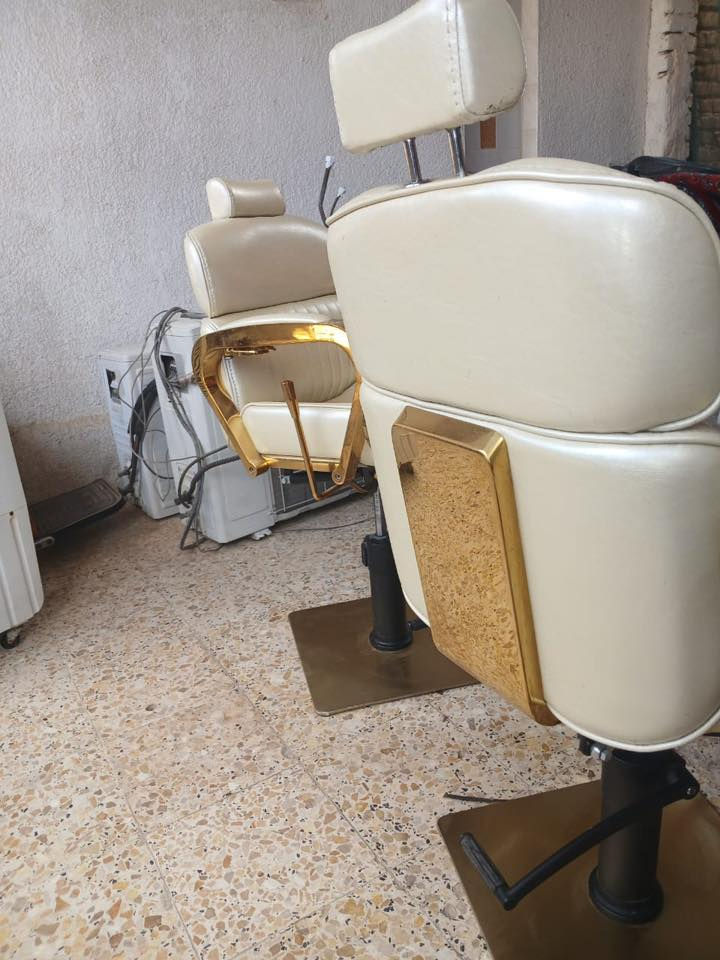 متاح كرسين جدد زلغ مابيهم ستخدام شهر الي يفيدنه بخدمته***********
