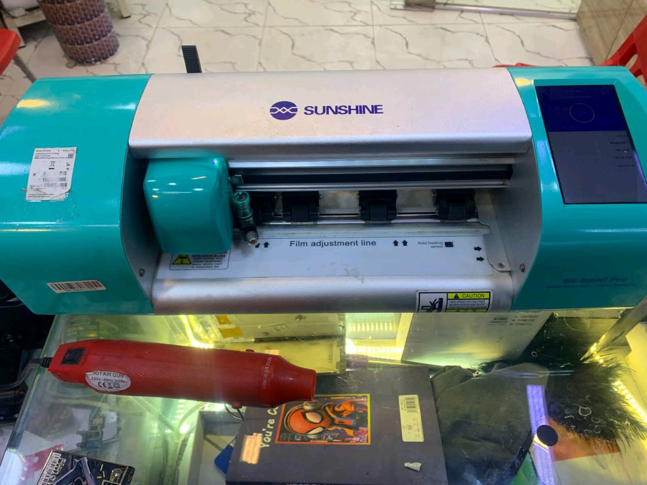 
البصرة ـ شط العرب 
محل موبايلات كامل للبيع ، 
مشروع جاهز للعمل ،
 اكسسوار متكامل و حديث , 
ديكور حديث ،
 ورشة صيانة متكاملة ، 
قطع غيار و تفصيخ 

ابيع شلع كامل 
الشراي يتصل وما يكون خاطرة الا طيب 