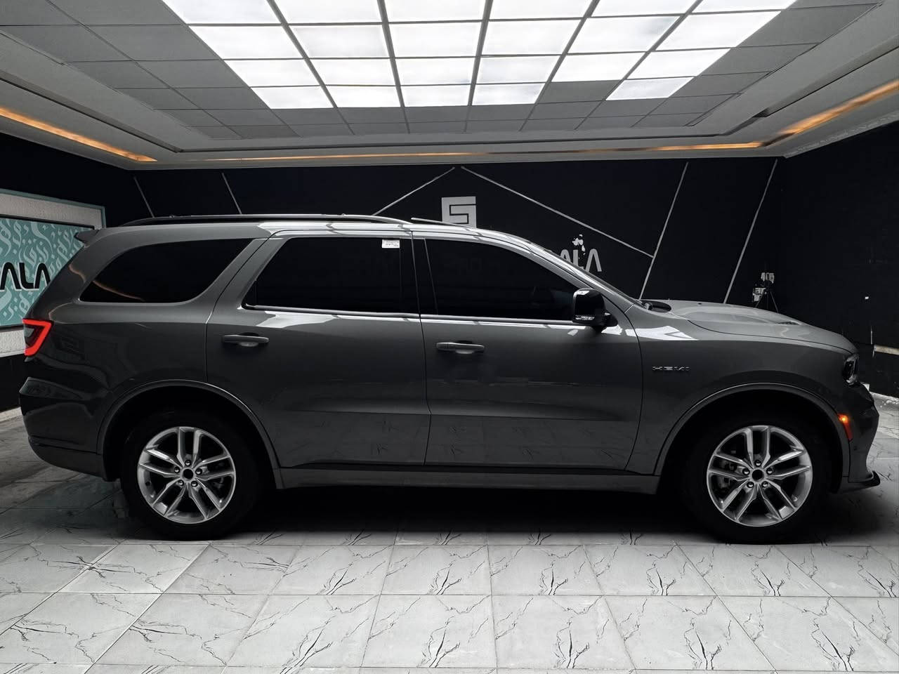 بيع فقط بدون مراوس :: دورنكو 2023 RT فول مواصفات محرك 5700 الحادث موضح بصور تبديل باب نفس اصلي نفس اللون وجاملغ خلفي رقم اربيل تسجيل جديد بأسم شركه تحويل او وكاله مكان السياره كربلاء السعر 310$ بيه مجال بسيط للاستفسار ‭***********‬ اتصال او واتساب
