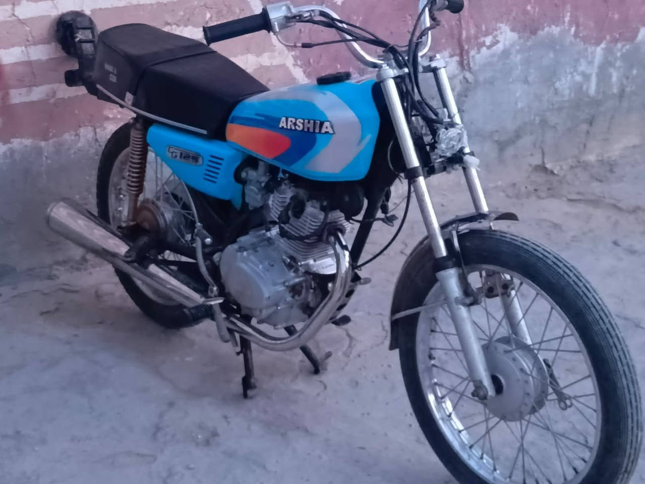 سلام عليكم ورحمه الله وبركاته اخواني درجة أربعة كير اوراق اصولي مو سكنر مديل 2014 وتعمير 2025 دراجه ما عايزه برغي وتجي وتشوف بعينك المكان كربلاء البرهميه السعر 450وبيها مجال قليل ***********
