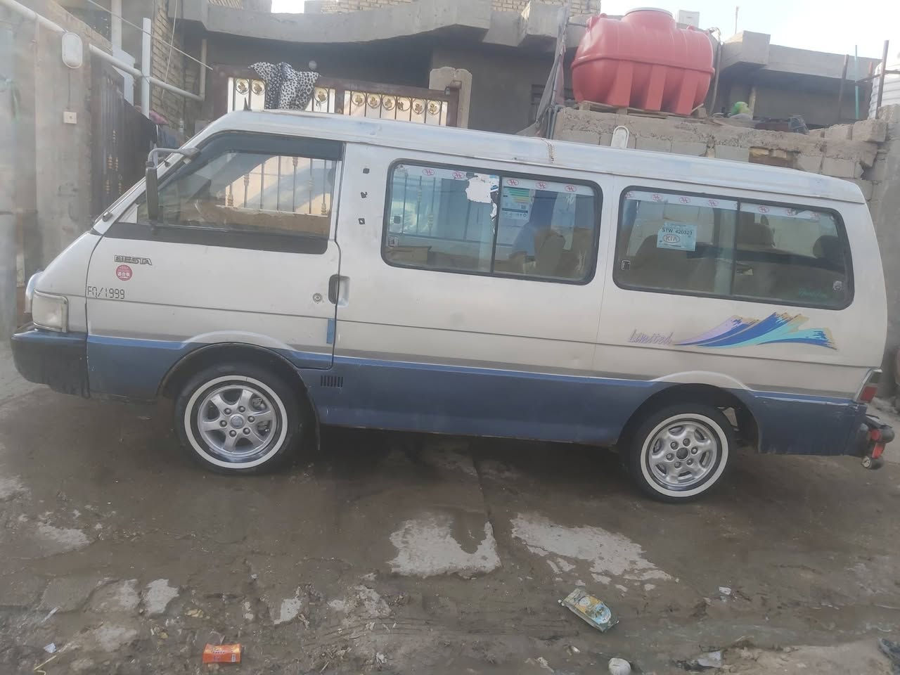 سلام عليكم شباب كيا بسته للبيع سياره حلوه مال جناي موديل ١٩٩٣ سنويه للسته وعشرين /مكان سياره بابل ابو غرق / *********** | السعر 45
