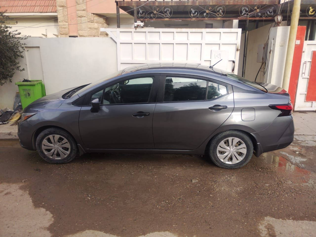 نيسان فيرسا 2020 وارد امريكي سيارة بيها صبغ ٣ قطع ونص صور الحادث مرفقة بالمنشور سيارة خير من الله شغل واطلع سعرها 116 ورقة ‭***********‬
