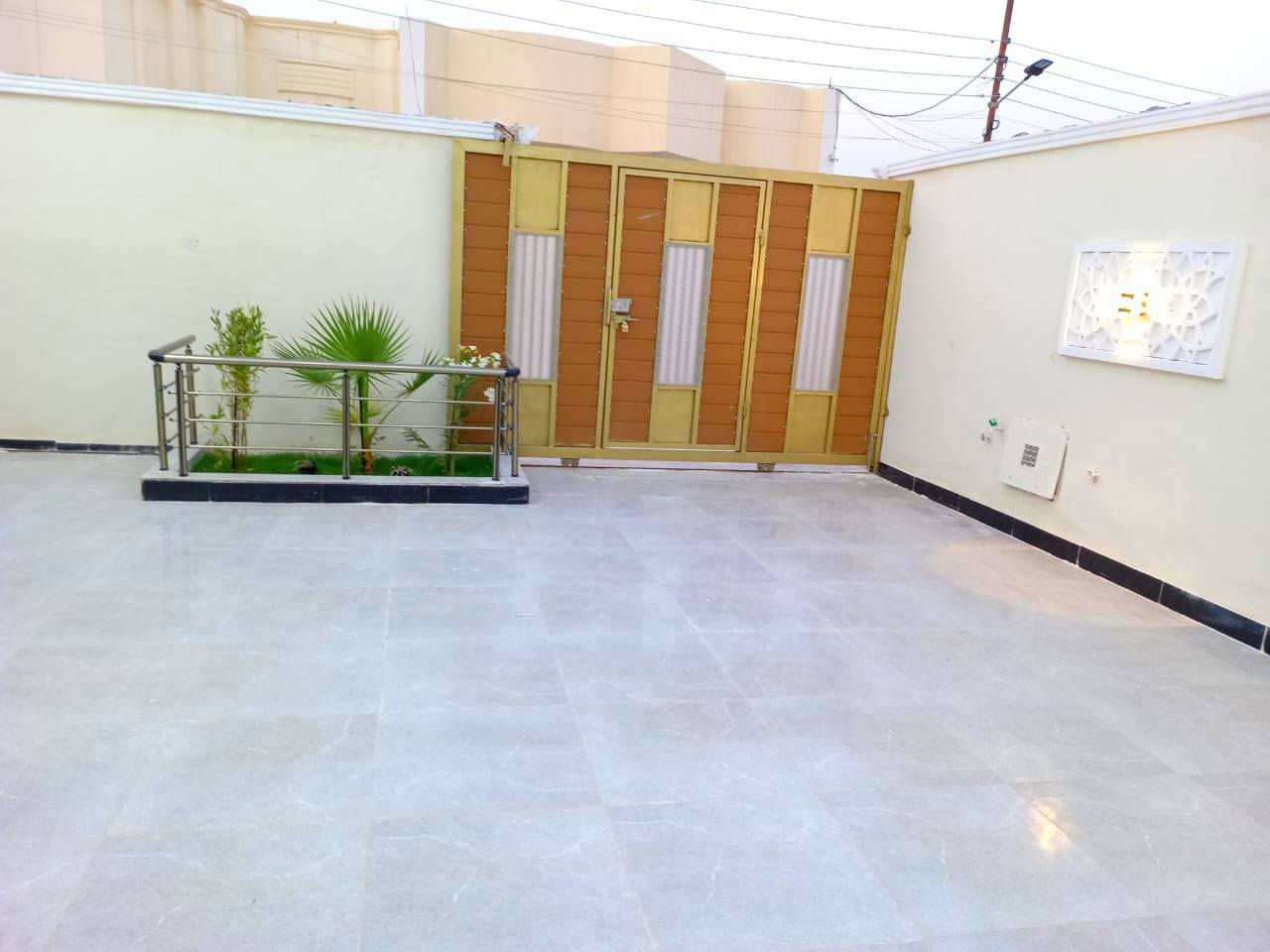 🏡 إعلان دار سكن للبيع  🏡
***********📱ابو مهدي 

🔹 نوع العقار ملك صرف زراعي
فرصة مميزة للبيع في أبو الخصيب – كوت ثويني 🌿

🔹 المساحة: ٢٠٠متر
🔹 الطابو: ملك صرف زراعي
🔹 يتكون من: ثلاثه غرف منام
🔹 البناء بلوك  درجه اوله

- يقع ع شارع١٢متر 

🔹 يحتوي ع:
-استغبال
-صاله
-مطبخ
- حديقة جميلة 🌳
- كراج للسيارة 🚗

📍 الموقع ابوالخصيب كوت ثويني 
#السعر ١٣٠مليون وقابل للتفاوض
اللاستفسار ***********📱ابو مهدي
