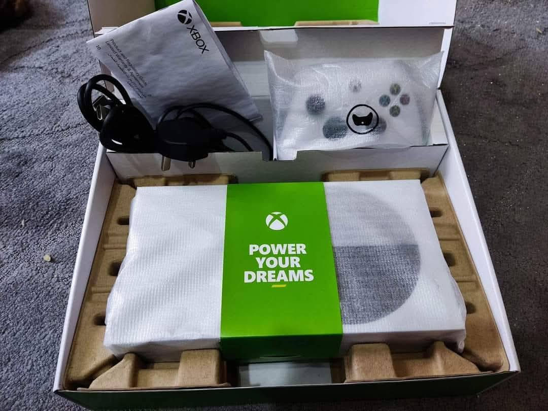 السلام عليكم عندي جهاز سيريس اس للبيع انتاج 2023 مامفتوح جهاز مكفول من تصليح
كامل ملحقات اصليه مال جهاز 
دبل جوستك 
مع حساب بي العاب مشتريهم تلعب بدون اشتراك 
وبي اشتراك هم الجهاز جاهز تشغل وتلعب 
ومكفول من التصليح نضيف 100٪ 
قفل الجهاز 270 الف توصيل ماعندي


**إذا كنت صاحب هذا الإعلان وتريد حذفه لأي سبب، رجاءا أرسل رسالة إلى الدعم الفني**