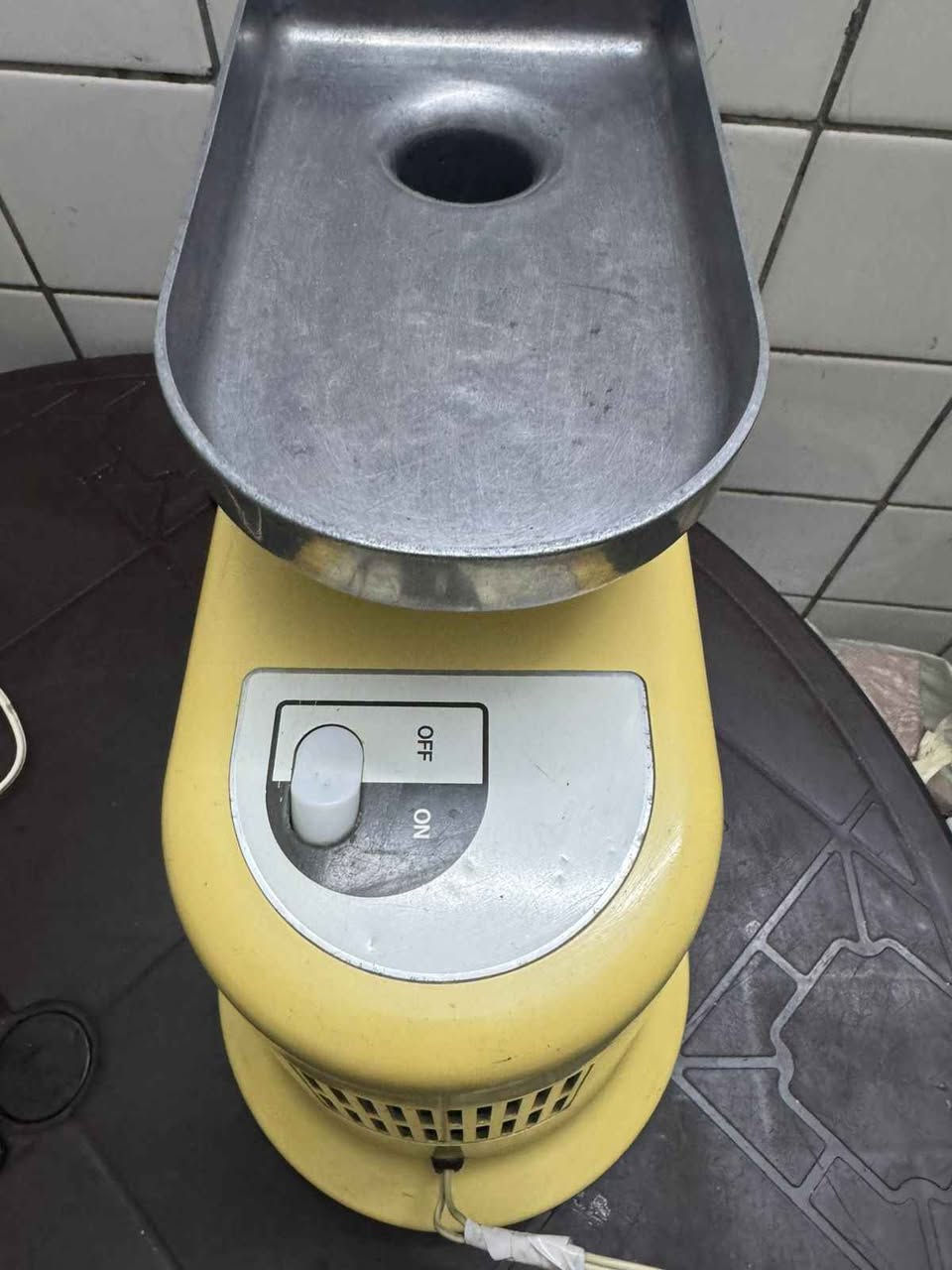 توشيبا الياباني
مثرامه لحم 
الحاله نظيفه جدا
استيراد الاسواق المركزيه 
*********** بغداد, العراق
