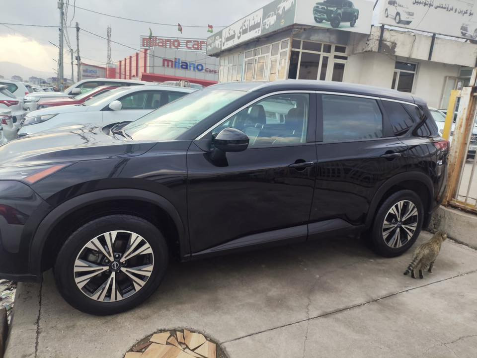 Nissan rouge 
نيسان روج ٢٠٢٢
كفالة عامة
السياره حته من البارد كفالة فول الفول 
SV AWD PLUS
رقم سليمانية 
شرط محرك وكير وتحويل 
ماشية ٦٠ الف ميل 
سياره بالكارتون
مكاني سليمانية
***********
167 وبيها مجال قليل
