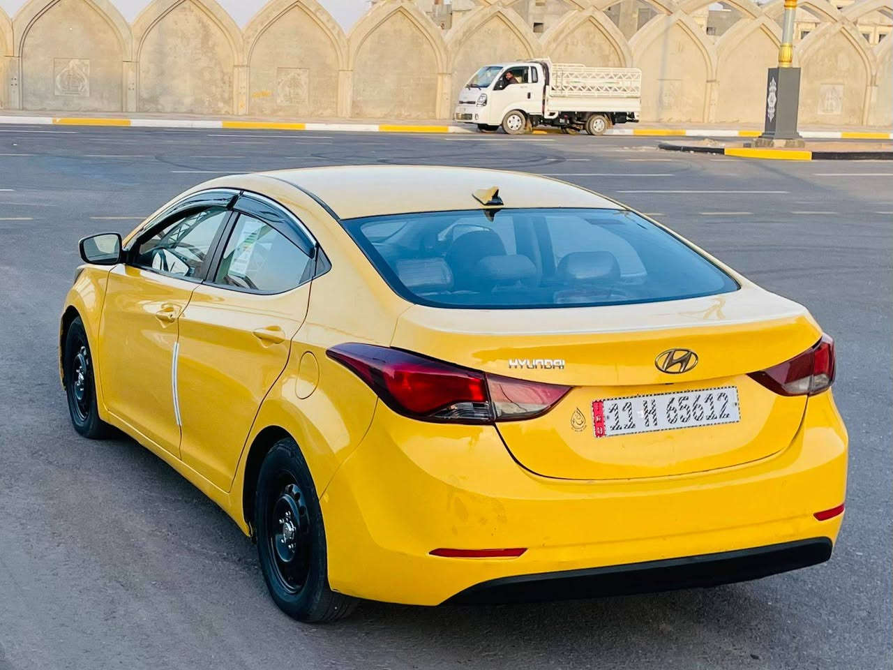 سلام عليكم للبيع الانتره موديل2016  رقم بغداد نكليزي سنويه جديده مصفره هيه وغرامات السياره كفاله عامه كلها ليبل واحد حادثها بس الجاملغ الخلفي بدون دواخل والباقي كفاله شرط السونار كير مكينه حداديه كله جديد تبريد ثلج السياره جديده وجاهزه من كلشي السعر 115 وبيها مجال بصيط العنوان كربلاء الاستفسار الاتصال ع رقم ***********  مكلف ب نشر
