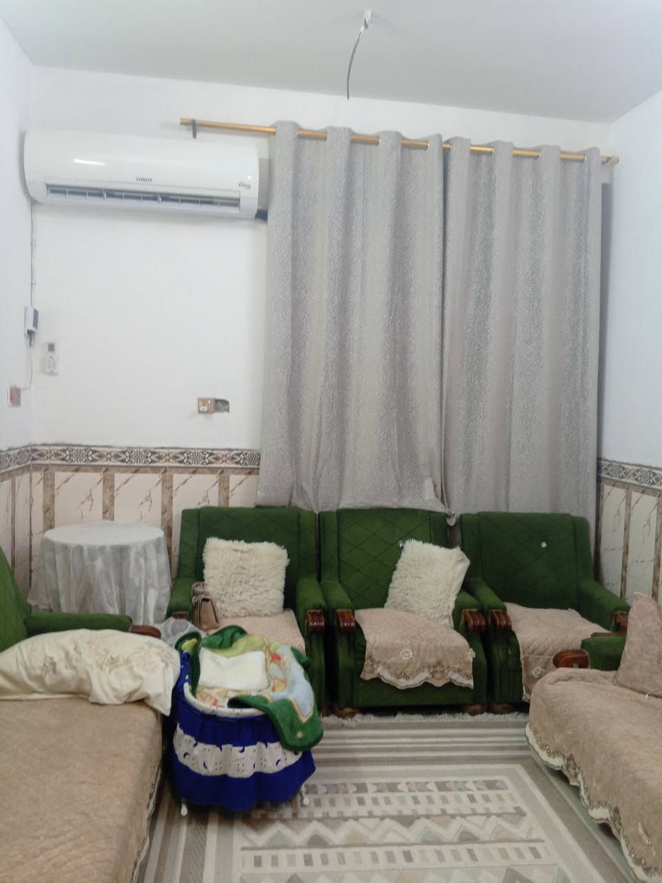 ✨ تدوّر على بيت مرتب وجاهز؟
🏡 بيت طابق واحد ما يتفوت – مناسب للجادين بالسكن
📍 الدورة / البوعيثة / مجمع السلطان
المساحة 100م 🔴 السعر 85 قابل للتفاوض 

✔ 1 غرف نوم
✔ 2 حمّامات
✔ صالات واسعة
☑️ بيتونه
✔ خدمات كاملة وقريب من كل شي
📄 سند 25 طابو زراعي

📞 ***********
📩 راسلنا خاص للتفاصيل
