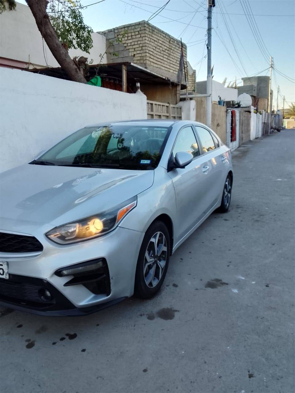 سلام عليكم فورتي موديل 21 ماشيه 88 دوشمة جديدة صدر كهربائيات خير من الله سياره مكفولة من كلشي ماعده حادثها بأمريكا  باسمنا تحويل كبل رقم أربيل تخم تاير جديد باتري جديد ادامة كاملة هستوني مسويها مكاني بغداد جسر ديالى 135 وبيها مجال ***********
