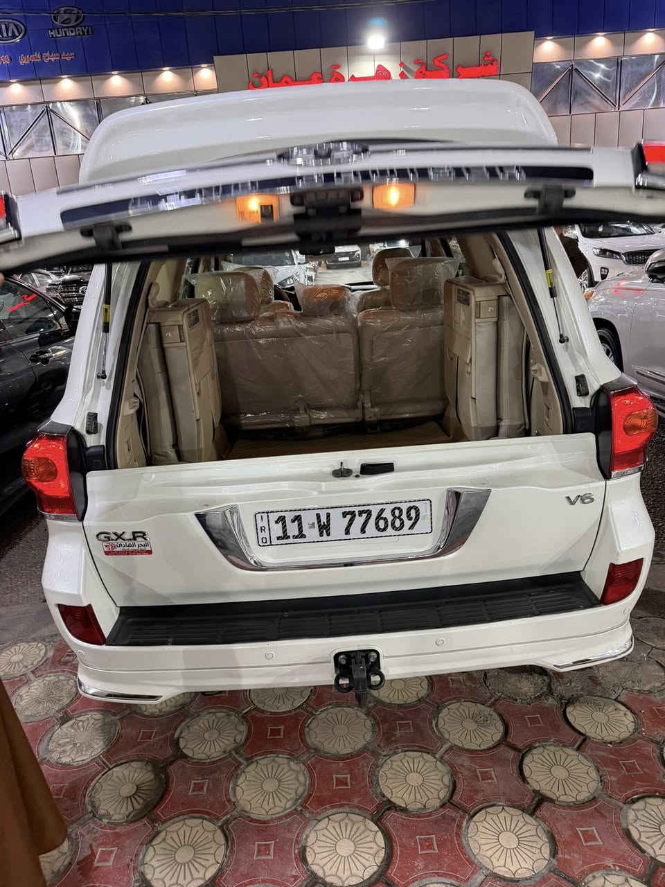 سلام عليكم لاندگروز موديل 14 فطيميه 6 سلندر ماشيه 150 جدديييده كلش بصمات ثنين كفاله عامه سونارها مرفق بلمنشور  رقم بغداد جديد سعرها 392 وبيها مجال مكانها حله للاستفسار :- ***********
