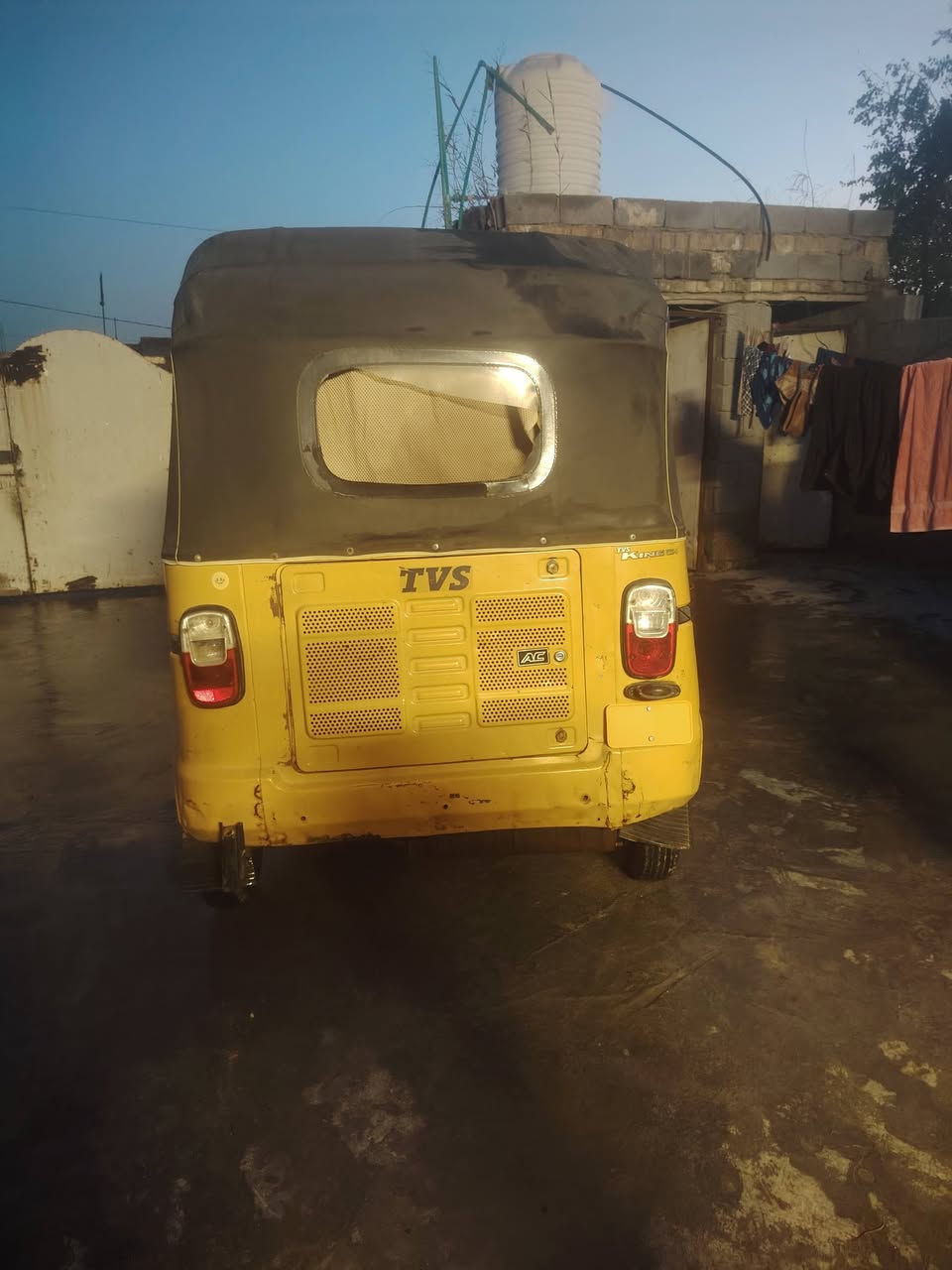 تكتك تي فيس موديل 18 اوراق السعر 3 مليون وبيها مجال مكاني قضا الرفاعي مكلف بل نشر رقم صاحب التكتك ***********
