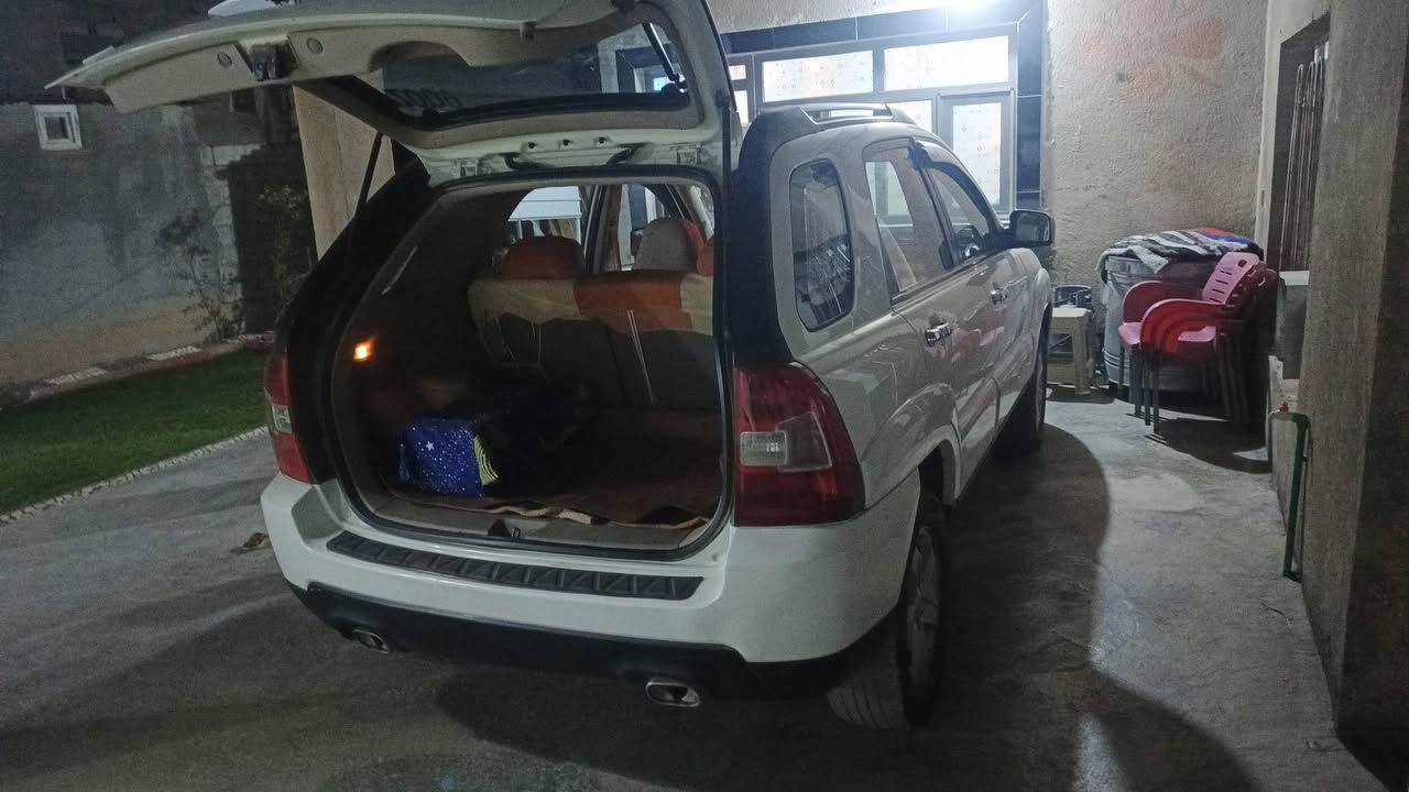 السلام عليكم كيا سبورتج ٢٠٠٩ للبيع السعر ١٢٣ وبيهه مجال الاستفسار اكثر اتصل ودلل مكان سياره ديالى ناحيه كنعان 
*********** 
***********
