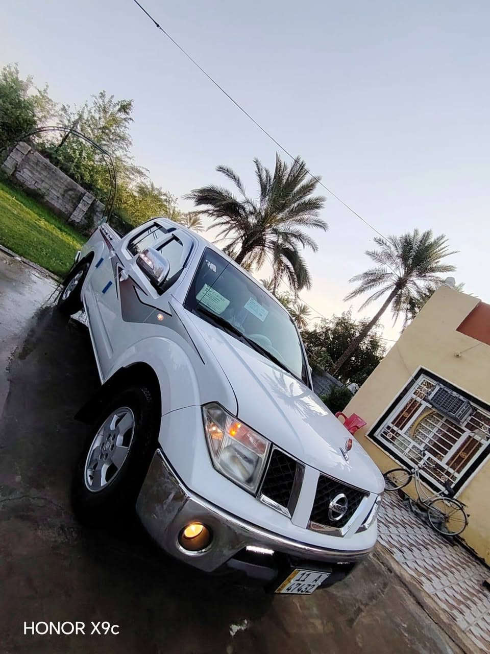 سلام عليكم ليدور سياره جديد مال جناي يتفضل
نيسان نيفاره اتماتيك فئه  (LE محسن) تجي فول سياره
موديل 2009  
🔸محرك وكير اتماتيك بلاديات مرغوبات 
🔸 تحكم ستيرن فول
🔸كامره خلفيه 
🔸مرايات كهرباء تحكم ام الشاره  
🔸تثبيت سرعه 
🔸4 اربياك
🔸تخم تاير حدايد امامي وخلفي جداد ترايه ناعمه سياره 
🔸كشنات عل وضع شركه  
🔸 تدفئة تبريد منضومه كامله ثلج 
🔸حساس امامي و خلفي
🔸 سنتر كامله ريمنوت
♥️ رقم بغداد لوحه جديده    سنويه ٣٠٣١
🌹 سعر 88 ورقه لشراي يتصل بيع فقط 
🔸 العنوان : واسط قضاء صويره 
🔸 للاستفسار  الاتصال بالأرقام 
☎️ *********** 
***********
