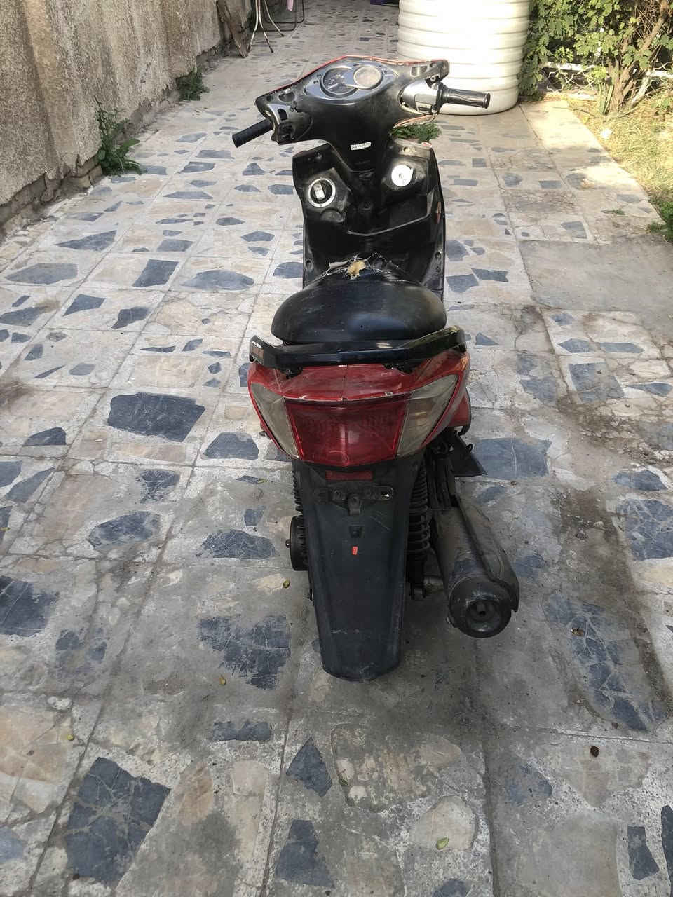 سلام عليكم دراجة سنكس فحل قبغ نفخ ياباني نوزل الدراجه ابيعها كوم حديد يعني تجي تحمل و تروح الدراجة طافيه سعرها 350 رقمي ***********
