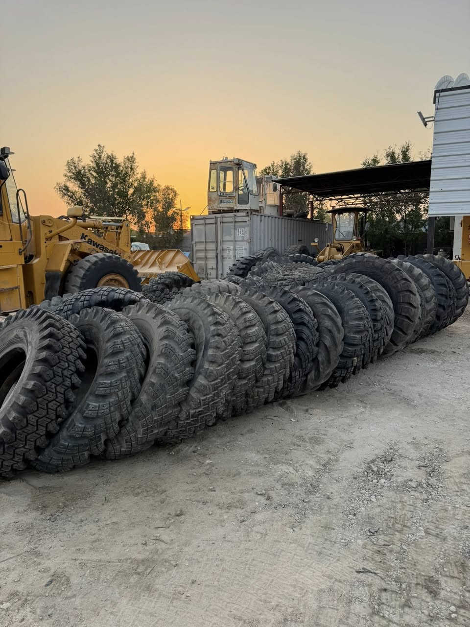 جديد
تايرات كريدر ياباني نظاف جداً متوفر جميع لنقشات 🎌🈵🈯️
مكان كربلاء 
استفسار
***********
