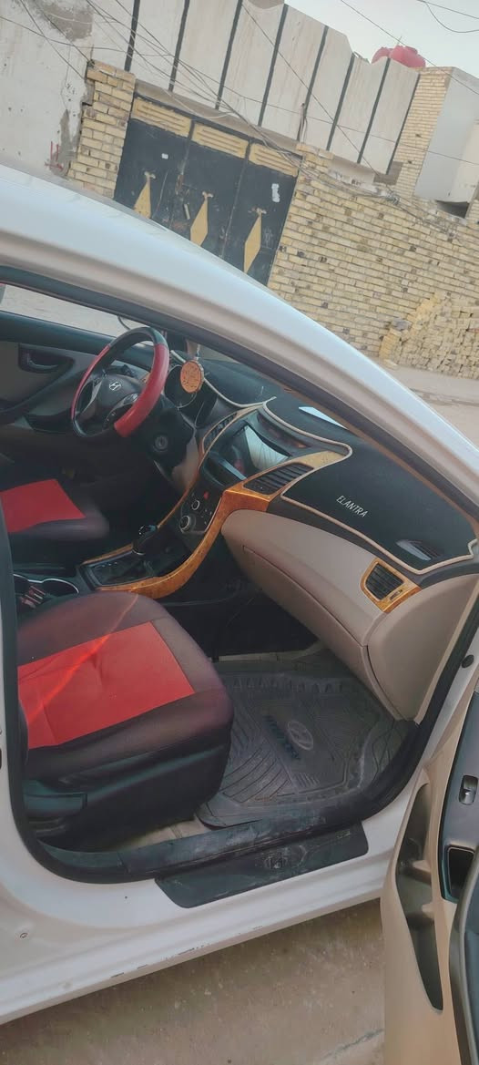 ألنترة 15 شكل ال16 كلين تايتل السيارة فووول سويج مثل ما تشوفون نضافتة بلصورة تحكم ستيرن مري شفط مكينة ١٨٠٠ بلادي  وكير ومكينة شرط علفحص رقم اربيل وكالة  تريد مداور اليعجبك أبيعك قطعة سكرة الله يستر عليه السعر ١٣٠$ الاستفسار الاتصال علرقم *********** مو شراي لتغني بكيفك وتحط اسعار اخذلك فرة شوف سعره السيارة وتعال.
