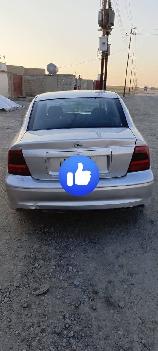 فكترا. 2001كير ومحرك اكسن سياره حيل حلوه بس الداخل شوي مهمل للبيع او مراوس ابيوايدي نضيف مكاني موصل ***********
