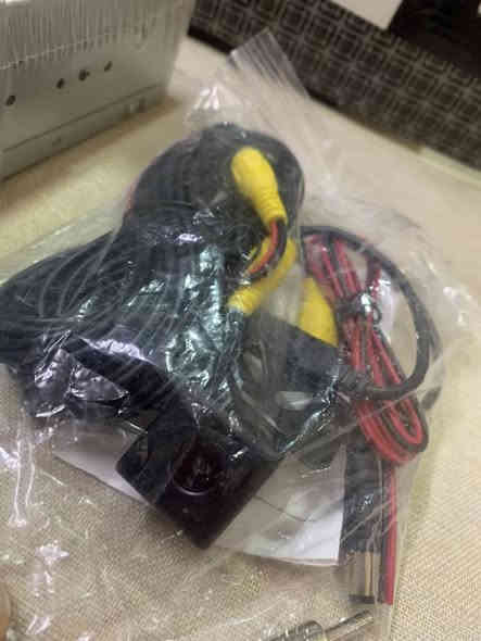 ئەم تەجیلەمان هەیە بۆ فورۆشتن  شاشەکەی یەتە دەرەوەو ئەچێتە ناوەوە لۆکە هەڵ نەپچراوە مۆبایلت پێوە رەپتەبێ  میمۆرو فلاش ئەخوات زۆر مواسەفاتی تر نرخی ٧٥٠٠٠ هەزارە ژمارەی موبایل *********** السليمانية
