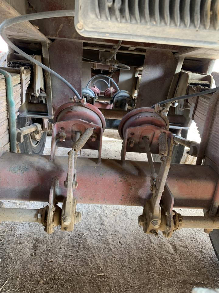 السلام عليكم
عربانه بلوم للبيع شاصي قطعتين
دناگير ١٦ تواير جدد بريك كهربائيات كلها شغاله
***********
