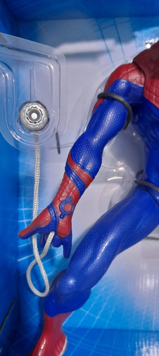 سبايدر مان ماركة هاسبرو حوالي ٤٠سم


**إذا كنت صاحب هذا الإعلان وتريد حذفه لأي سبب، رجاءا أرسل رسالة إلى الدعم الفني**