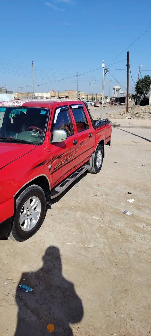 سلام عليكم دير للبيع موديل ٢٠١١ رقم قادسيه سنوية لغايه ٣١ بيه صبغ حزام بدون ضربه لجماليه فقط مكينه وكير وحداديه جديده تخم تايرات جدد الكهربائيات شغاله تبريد تدفئه شغال مكانه ديوانيه رقم ***********سعره ٥٠
