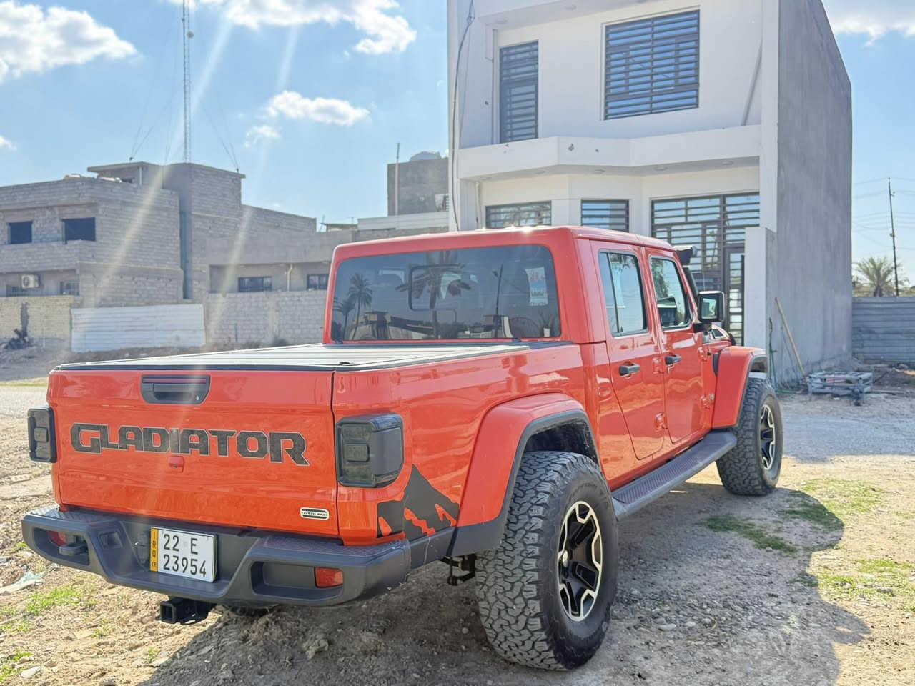 جيب جلاديتور ويليز2020

للبيع 

فووول مواصفات  ماشية 90 الف ميل  

                 

الموديل :- 2020

المحرك :- V6 3600

//المواصفات//

:- بصمة 

:- تشغيل عن بعد

:- كشنات جلد 

:- نظام دفع رباعي  4✖️4

:- رادارات مرايا جانبية 

:- كشن كهرباء

:- كاميرا خلفية 

:- حساسات خلفية

:- شاشة 

:- ثلاث انظمة قيادة 

:- تبريد مركزي 

:- لايتات زينون 

وطخم تاير جديد

منضومة زنون جديد

شوتة رياضي

واكو مواصفات اخرى معروفة ميحتاج الذكر

صور الحادث مرفقه بل منشور

 

السعر 310  بيها مجال بسيط 

العنوان بغداد الدورة هور رجب 

رقم التلفون  *********** بي واتس
