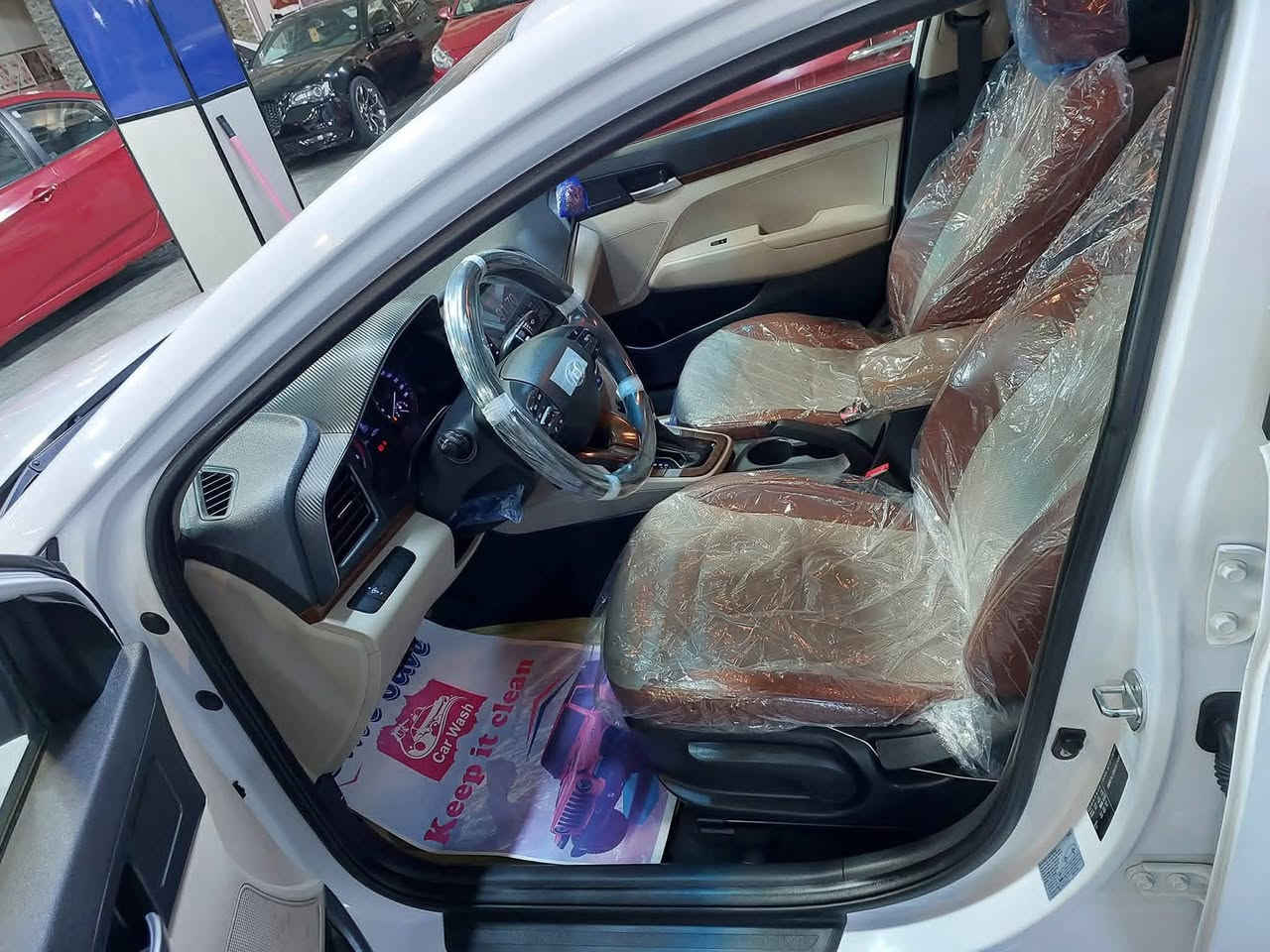 للبيع النترا 20 فول  رقم بغداد بسمي ماشيه 66الف مكفوله كشنات جلد تحكم شاشه فتحه كامرة امامي خلفي وجاهزه عل وضع الشركه حداديه وتايرات وباتري جدد مكان ناصريه  السعر 174وبيه مجال قليل ***********
