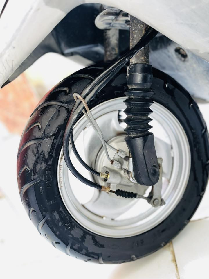 سلام عليكم شبابنه الطيبه        

العنتر للبيع.                                                                 جاهز وما ناقصه شي 

1_ الكابريته يحتاج تنضيف 

2_الكفرات اصليه 
3_ الكهربائيات كلها شغاله 
4_ سلفه هندر 
5_ مكاني ناصريه حي التضحيه 
6_واتس ***********
7_ السعر 750 بيها مجال شراي راسل واتس
