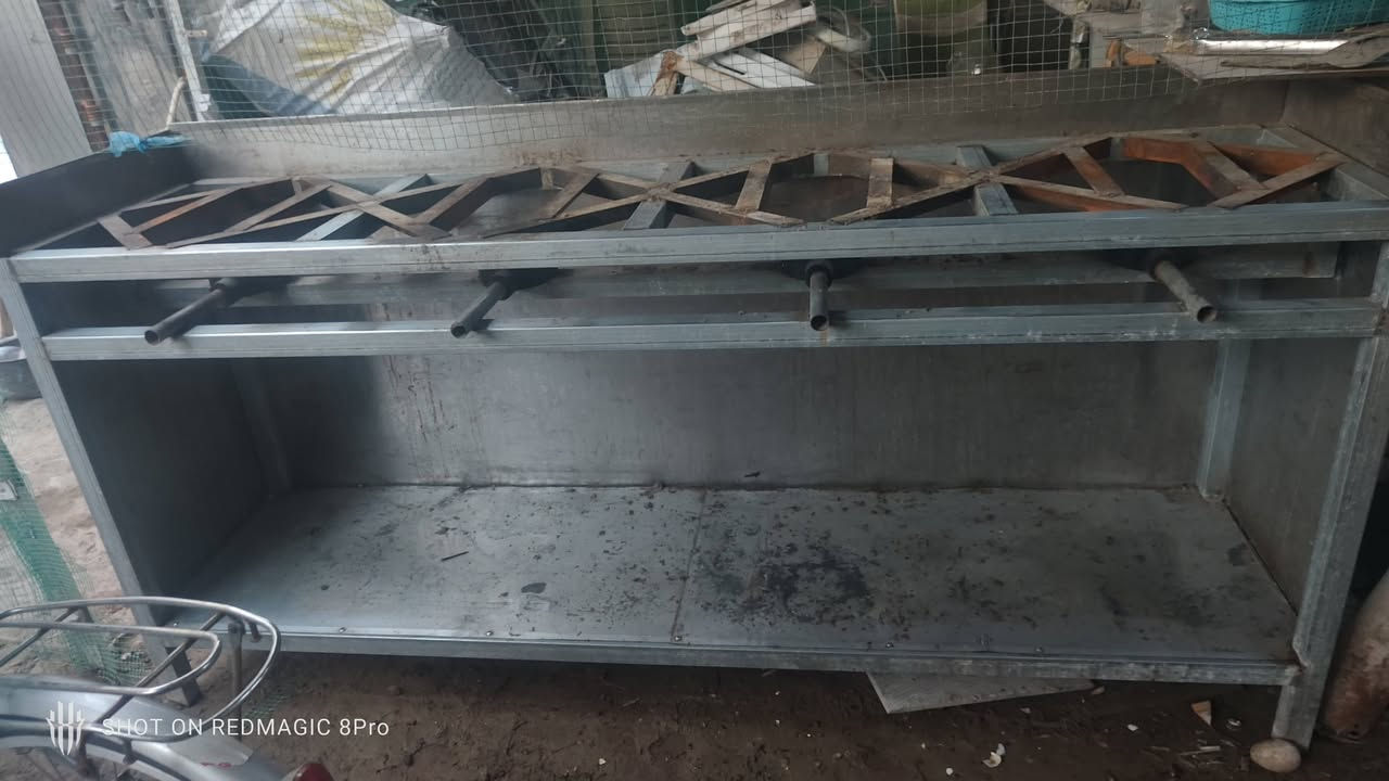 سلام عليكم عدي طباخ  ستيل اربع عيون سعر اربعه مياه  بي مجال  وشوايه مال تجاج بس ما بي جام كامل ملحقاته سعر ميتين بي مجال عدي وتياب رقم *********** بس كمره ضالمته
