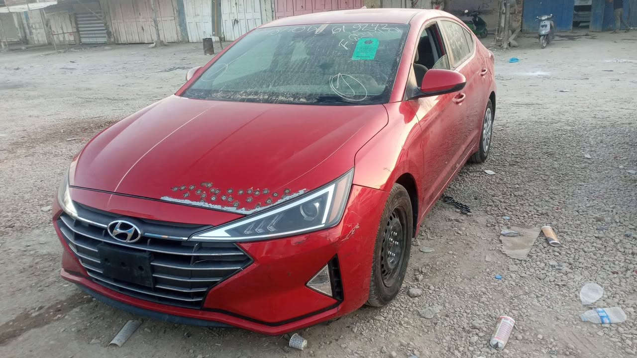 النترا2020  
ماشيه 70 الف
گير at
السياره معوقين بأسمي وباقيلها اقل السنه
صور الحادث مرفقات  بالمنشور 
السعر 130
المكان الديوانيه
***********
