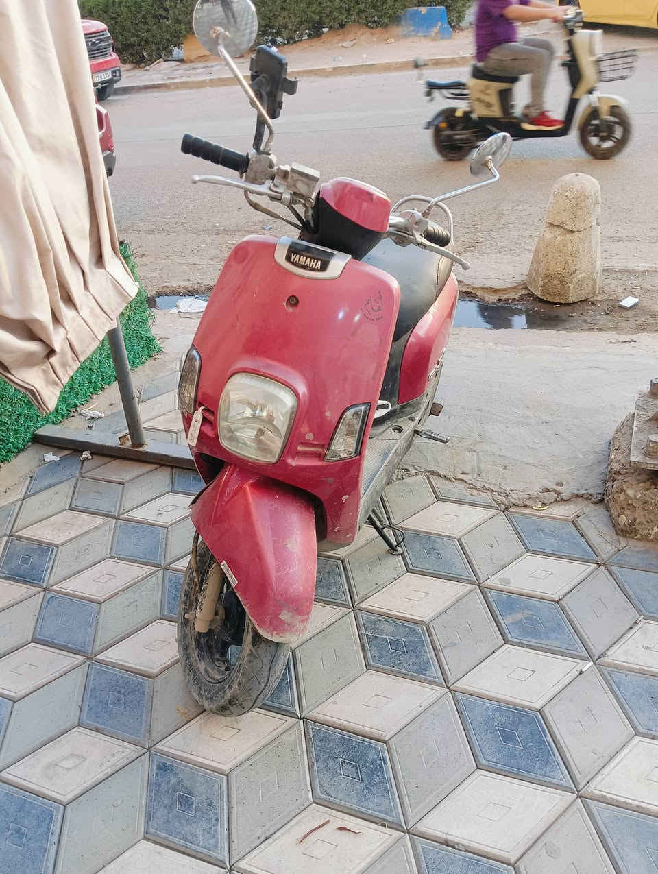 السلام عليكم للبيع مكينة مكفولة سعر 650 وبيها مجال مكان بغداد زيونة ***********
