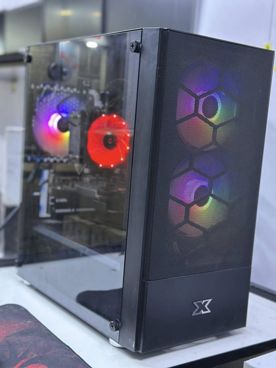 تحية طيبة شبابنا وحبايبنا 
تجميعة مرتبة تشغلك اغلب الالعاب 
اغلب القطع جدد 
I5 9400f
Gtx1050ti inno3d
RAM 16 3200 جديد
Asus H310 prime
ssd128-HDD50
Cpu cooler rgb 
‏P.S500W+80PLUS DEEPCOOL
CASE 3FAN 
السعر ٣٥٠ الف 
متوفر توصيل لكافة المحافظات 
عنوان المكتب - كوت المشروع شارع الحاسبات مكتب mega 
***********
