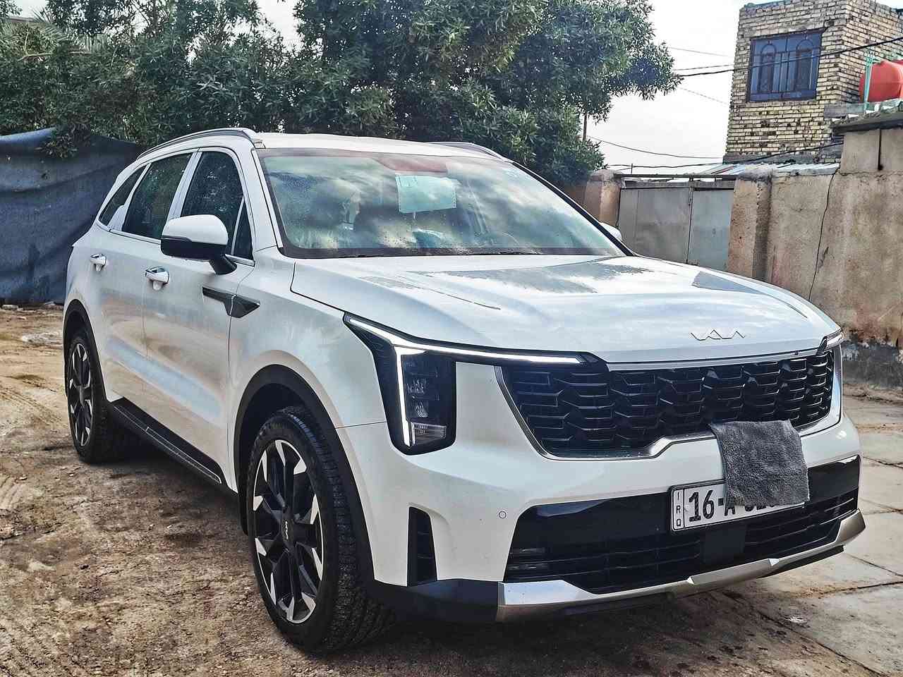 سلام عليكم
سيارة سورنتو 2024 خليجي مكفوله كفاله عامه
 عدا بارد موضح بالصورة

 مواصفات
  قماره حديد  

رقم قادسية انكليزي بسمي 
 

ويل 20

اناره محيطيه متعدده الالوان((( ماشيه 28 الف))) 

لايت زنون عالي ناصي

لايت خلفي امامي LED

 بعده وضع الشركه سياره
محرك 6 سلندر

كير ماوس

كشنات كهربائي

هندبرك دكمه 

وضعيات قياده 

مساعده منحدرات 

جنطه كهرباء

تشغيل عن بعد 

بردات خلفيه

شاشه متصل 

دوشمه جلد مغلفه ارضيه وكشنات 

شاحن وايرلس 

كيجات متغير الكتروني وعادي

شاشه لمس متغير التحكم 

ستيرن فول تحكم

7راكب

الاناره الداخليه LED

دخول بصمه ذكي

حساس امامي

حساس خلفي

قبضات الباب الالمنيوم 

مري شفط

حاملات اكواب 

جام 4 AOT

تشغيل عن بعد.

السعر 310 وبيهه مجال بسيط 

.

مكاني الديوانية قضاء سومر 

***********
