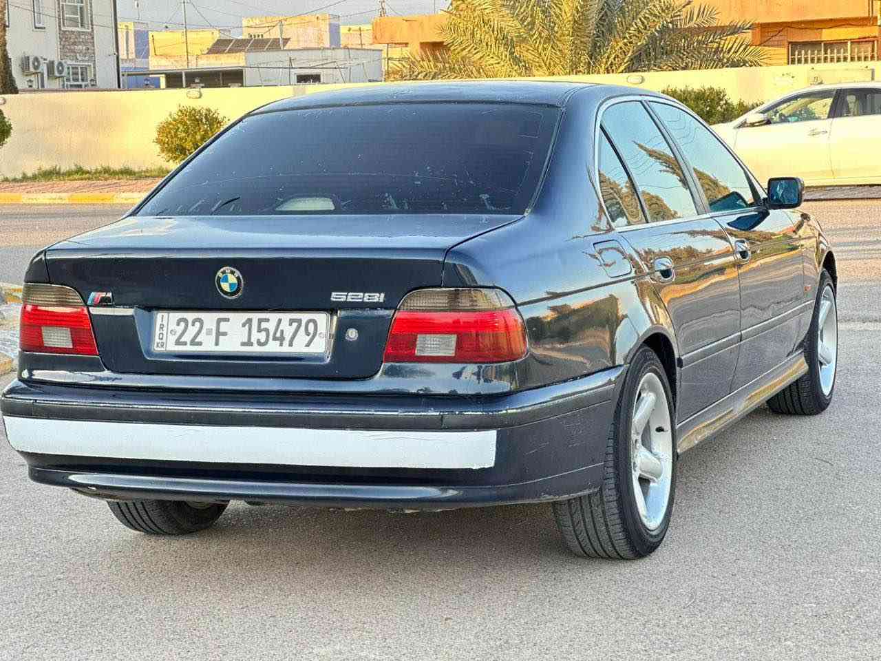 السلام عليكم 
بي ام صقر للبيع او مراوس
موديل 2001
مكينه 528دبل فانوس
السياره جاهزه بدون نواقص 
كير محرك جديد صدر تخم تاير جدد 
تبريد شغال 
مصبوغه حزام بدون حادث 
السعر 90ومجال بسيط للشراي
للاستفسار *********** بغداد, العراق
