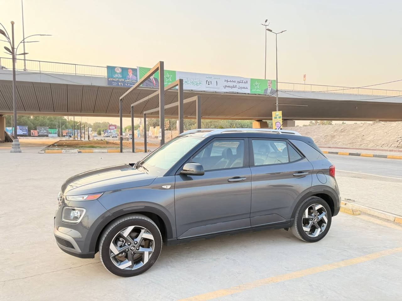 السلام عليكم 🙋🏻‍♂️🌹
للبيع هونداي فينو موديل 2023 لون أسمنتي تو كلر  دخول جديد ترقيم جديد رقم أربيل سنويه بأسمي تحويل  ثاني يوم السياره وارد أمريكي ضررها جداً بسيط كما موضح بالصور جاملغ امامي الأيمن فقط بقيه سياره مكفوله كفاله عامه بدون دواخل لغود وشواصي مكفولات سياره جديده بمعنى الكلمه بوضع شركه ترايها زيرو مكينه 1600 دوش دبل نوزل كير محرك صدر تبريد مكفولات 

برغي مابيها نقص جاهزه حجر بيئه بلادي 

مواصفات Limited 🚘

بصمه تشغيل تشغيل عن بعد 

بصمه أبواب اشاير ترحيب عند الاقتراب 

كشنات جلد تدفئه استيرن جلد تدفئه 

شاشه كبيره لمس كامره دواره 

نظام خرائط GPS كار بلي

عداد الكتروني 

ثلاث انظمه قياده سمارت ونورمال وسبورت sport 

ويل كب حجم 17 مع تخم تاير جديد 

فول تحكم استيرن أربع جهات بلوتوث حاكيه واي فاي

شاحن لاسكلي 

رادارات بالمري جانبي خلفي مسار خطي سياقه ذاتيه 

توقف ذاتي عند الاقتراب 

للأستفسار *********** اسيا ➡️

*********** عراقنا ➡️

ابو علي مكاني البياع السعر 135 وبيها مجال ❤️
