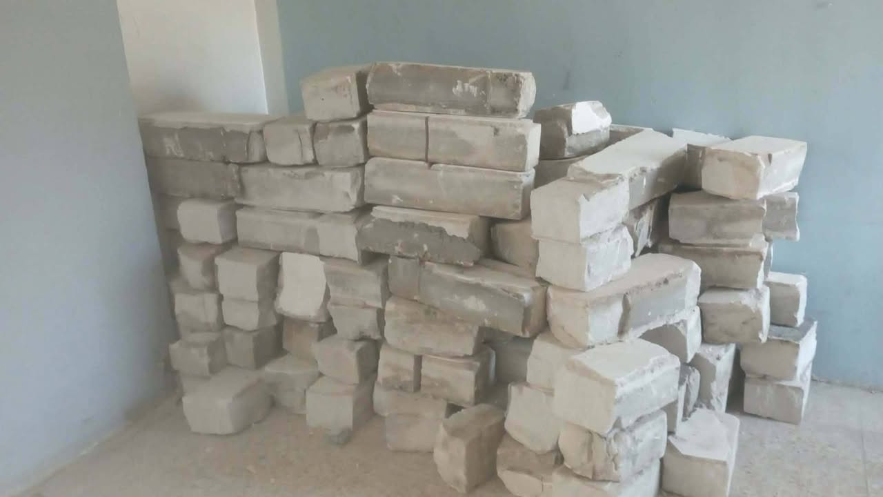 لام عليمم عدي هذا فرمستون بيهن تقريبا 200وحده مال تفليش  بيهن نصاصه وبيهن كامله الي يريدهن يجي ياخذهن في سبيل الله رقم صاحبهن اني مكلف بلنشر ***********
