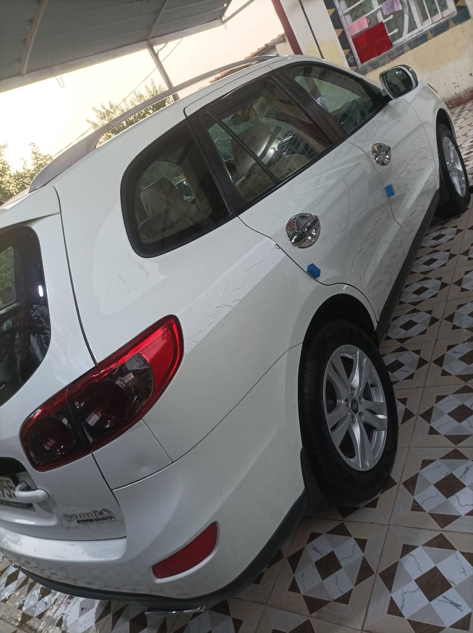 سلام عليكم
سنتافي موديل 2012 رقم ديالى ستة سلندر سبعة راكب فور ويل كفالة عامة خليجي سعر 160 بيه مجال قليل اتصال ***********
