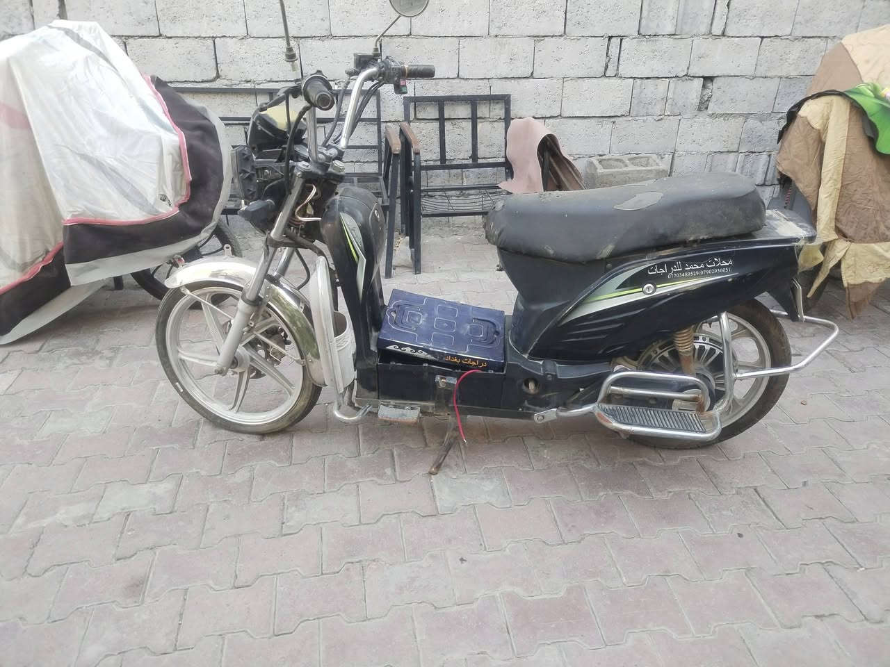 دراجه شحن نقص باتريات الملف و الكهربائيات شغاله السعر 175 وبيه مجال  مكاني البياع متوفر خاص و واتساب  ***********
