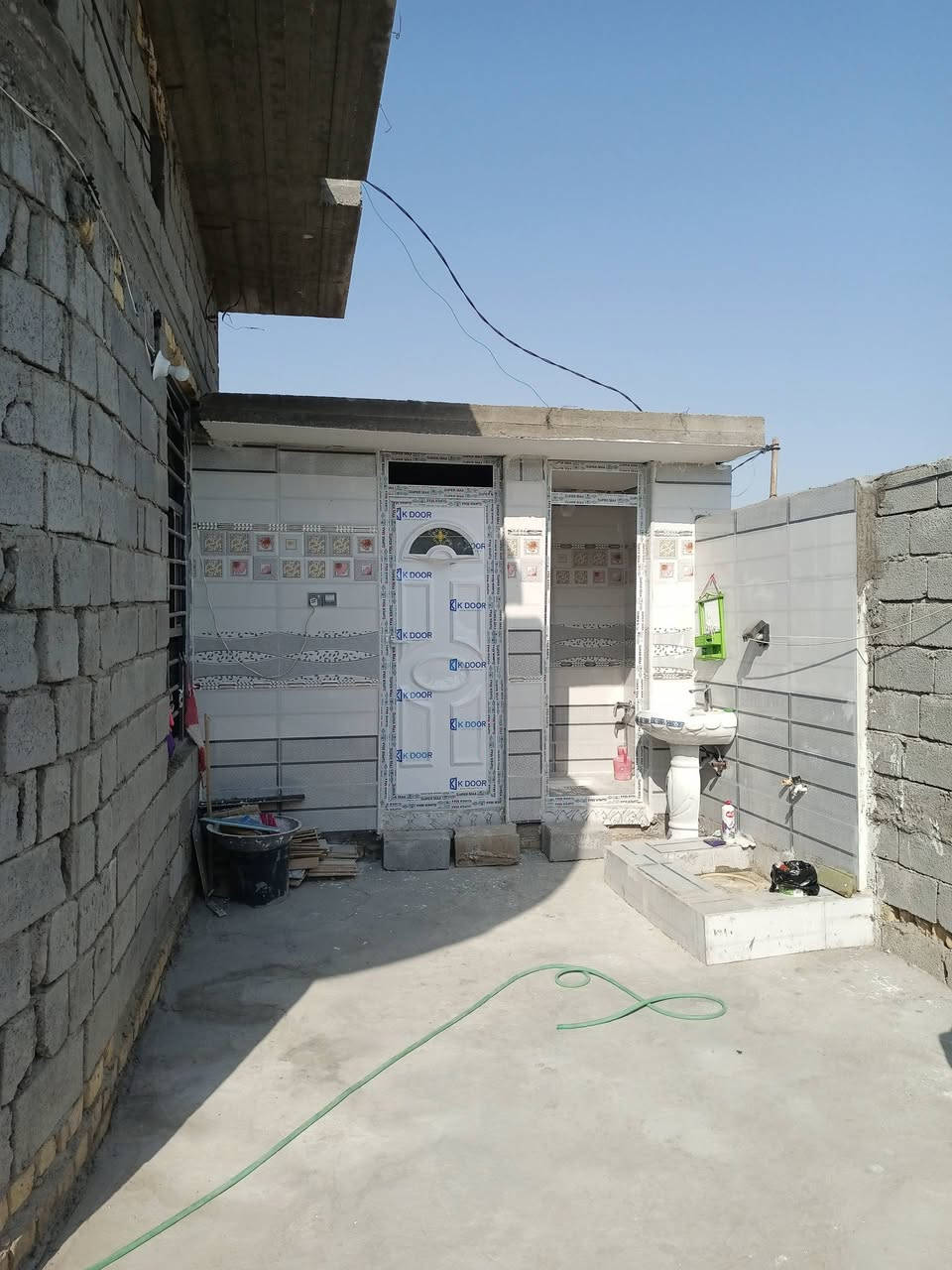 بيت زراعي المساحة 200 متر للبيع حي العباس بين سبعه نيسان والدجين
الاستفسار 
***********
