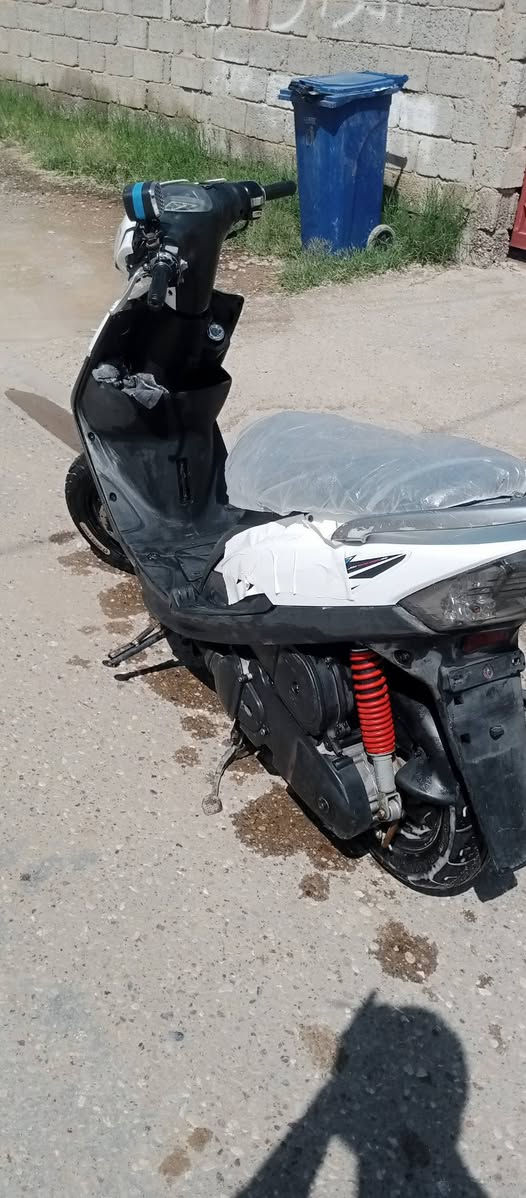 السلام عليكم دراجه ماكس لبيع دراجه كامله كلشي ما نقصها نكره سلف بيها بس صوت زنجيل السعر 400 وبيها مجال قليلل ولمو شاري لا يتعبني  مكان ديالى بعقوبة المفرك


**إذا كنت صاحب هذا الإعلان وتريد حذفه لأي سبب، رجاءا أرسل رسالة إلى الدعم الفني**