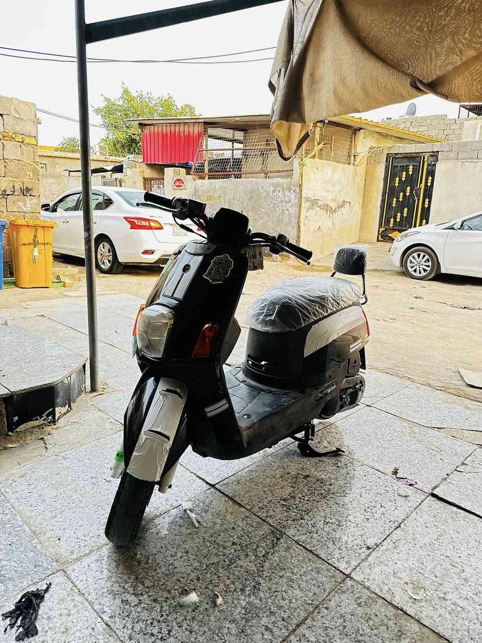 سلام عليكم دراجه بوليس للبيع كفاله عامه وختم واحد ويه المحرك مكاني بصره المعقل السعر 950وبيه مجال ***********
