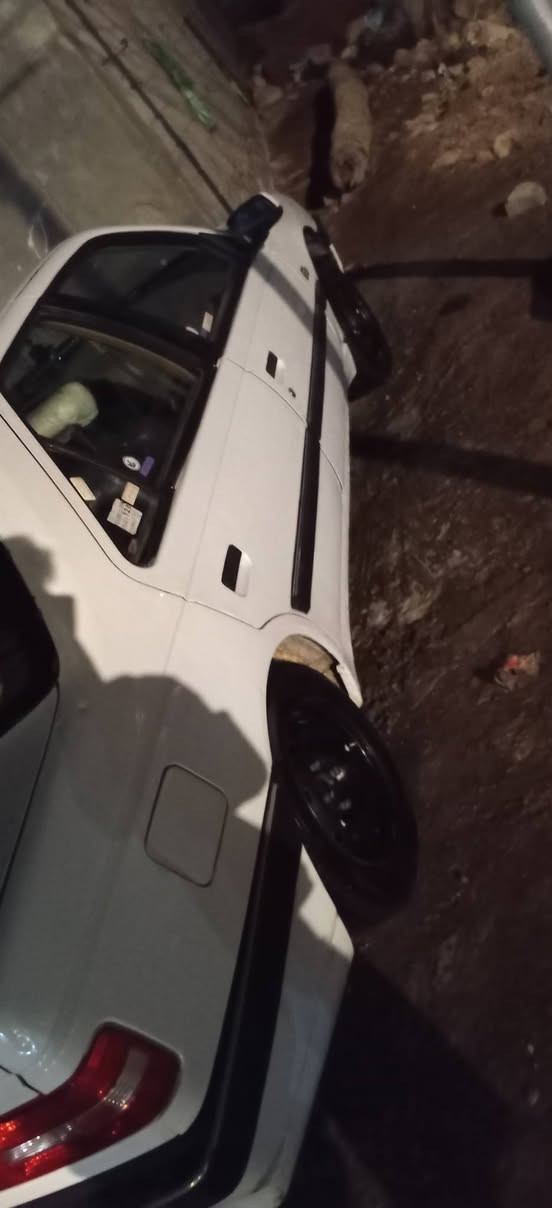 سلام عليكم بيجو لميس مديل 13 رقم بغداد مشروع وطني كير فرنسي محرك طابوكه جديده شاده منضومه تبريد كله جديده تخم تاير جديد حداديه حلوه  بيه جاملغ مبدل الكدام غرفته كله مغلفه كاعيه وسفاري وكشنات سعره 37/مكاني بابل رقمي ***********
