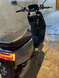 دراجة شحن المواصفات  السرعة الحقيقية 60km تقطع بالشحنة الواحدة 50km نض...