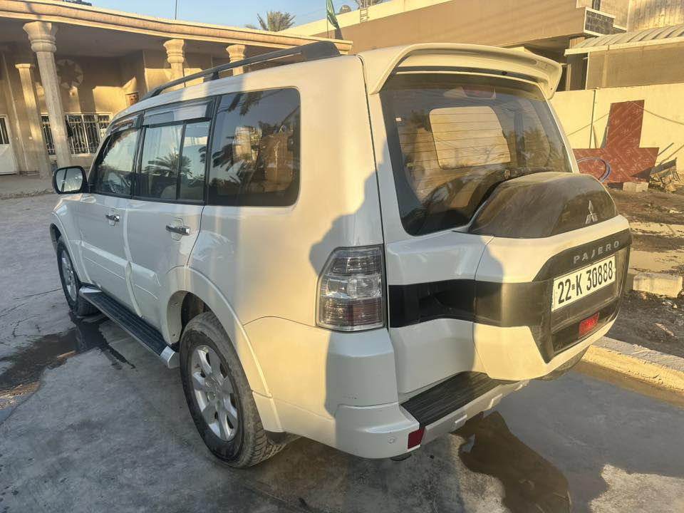 للبيع باجيرو 2015 حبتور فول
مكفوله من صبغ وبارد وكلشي صدر جديد تاير جديد ياباني
تبريد دمام سلايد محرك كير جدد السيارة برغي مامفتوح بيهه كلش نضيفة عله ايدي سنويه مجدده الى 2030 
بسمي رقم مميز السعر 205$
بغداد اليوسفية ناحية الرشيد ***********
